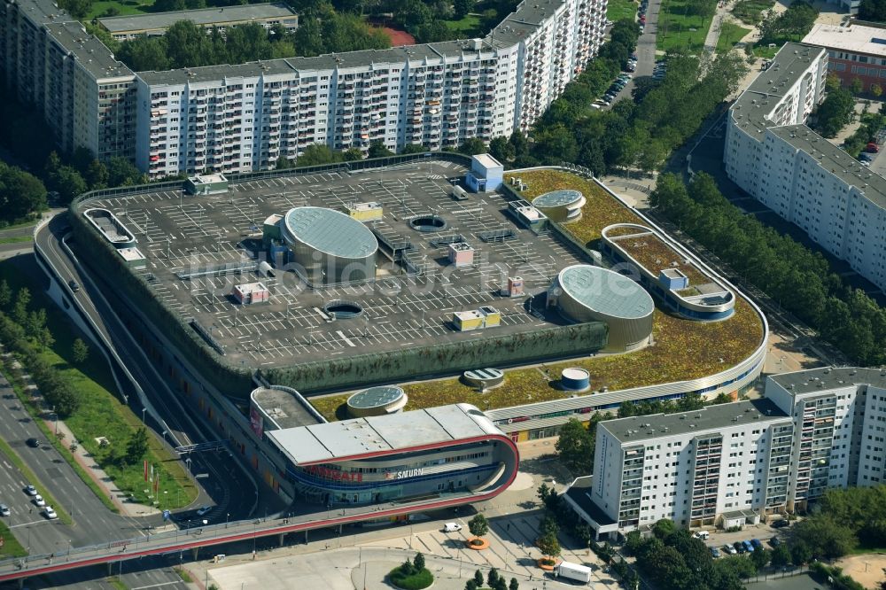 Luftbild Berlin - Gebäude des Einkaufszentrum Eastgate Berlin an der Marzahner Promenade im Ortsteil Marzahn-Hellersdorf in Berlin, Deutschland