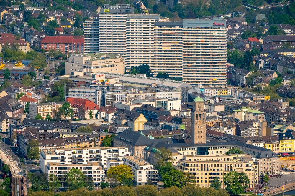 Mülheim an der Ruhr aus der Vogelperspektive: Gebäude des Einkaufszentrum Forum City Mülheim am Hans-Böckler-Platz in Mülheim an der Ruhr im Bundesland Nordrhein-Westfalen, Deutschland