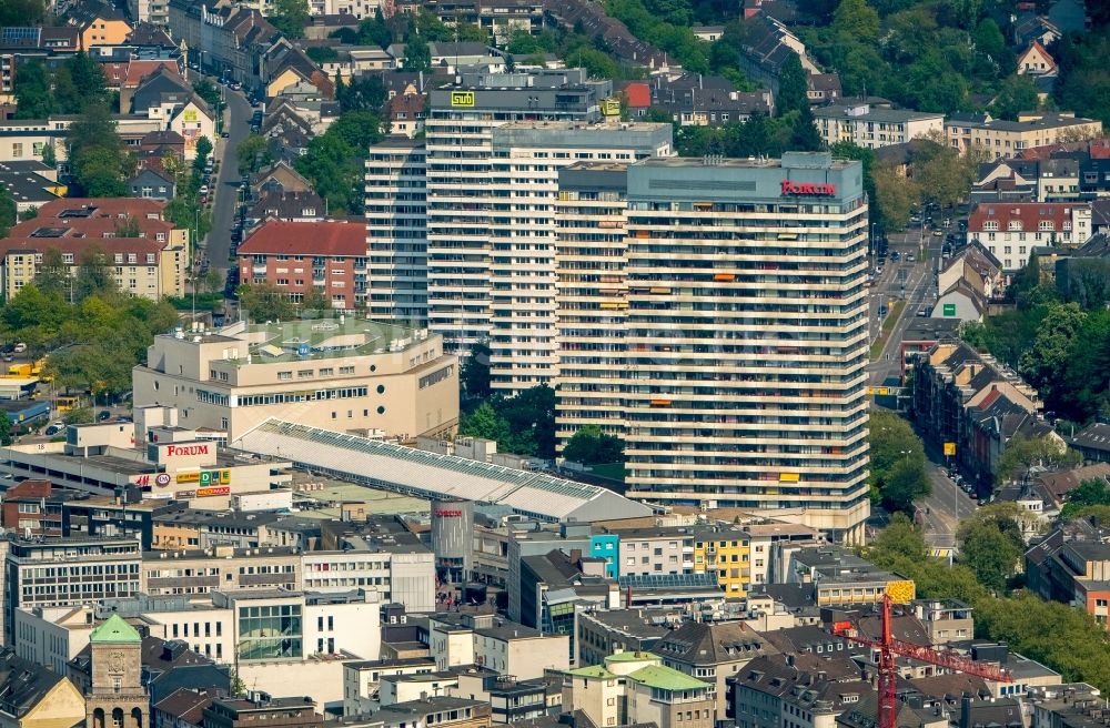 Luftaufnahme Mülheim an der Ruhr - Gebäude des Einkaufszentrum Forum City Mülheim am Hans-Böckler-Platz in Mülheim an der Ruhr im Bundesland Nordrhein-Westfalen, Deutschland