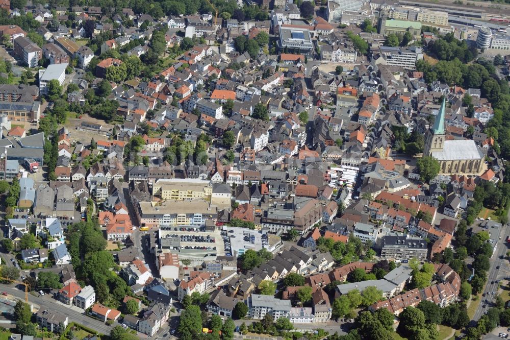 Luftaufnahme Unna - Gebäude des Einkaufszentrum an der Hertinger Straße - Flügelstraße in Unna im Bundesland Nordrhein-Westfalen