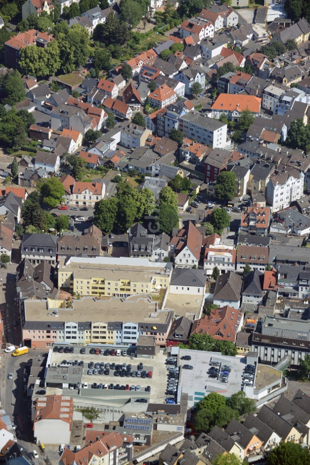 Unna aus der Vogelperspektive: Gebäude des Einkaufszentrum an der Hertinger Straße - Flügelstraße in Unna im Bundesland Nordrhein-Westfalen