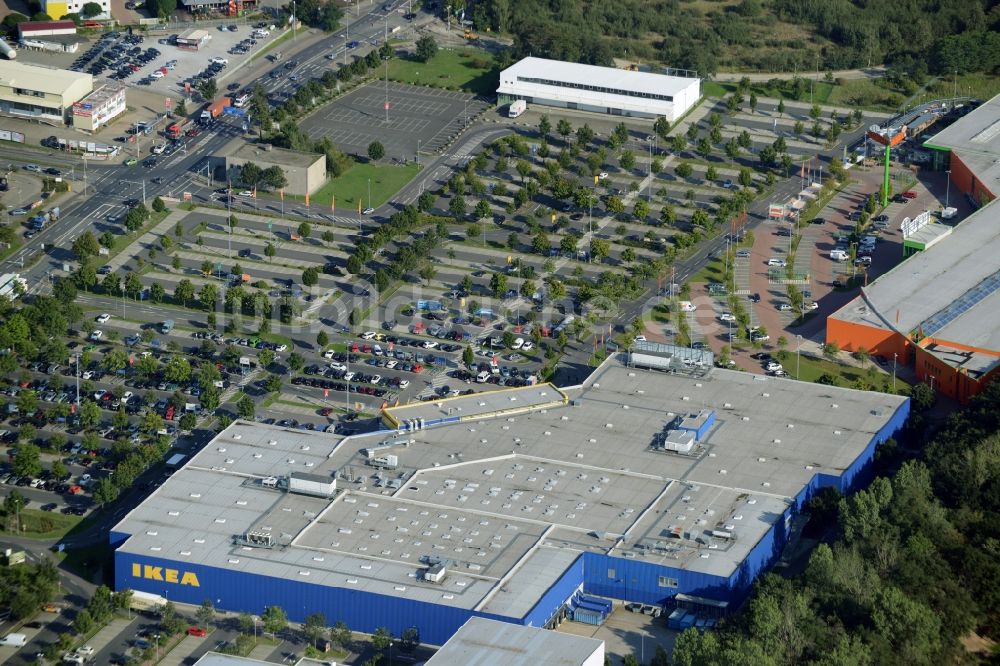 Luftbild Braunschweig - Gebäude des Einkaufszentrum IKEA Einrichtungshaus in Braunschweig im Bundesland Niedersachsen