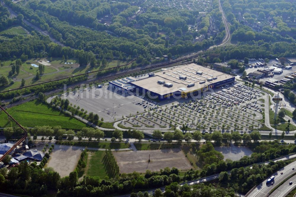 Luftbild Duisburg - Gebäude des Einkaufszentrum IKEA Einrichtungshaus Duisburg im Bundesland Nordrhein-Westfalen