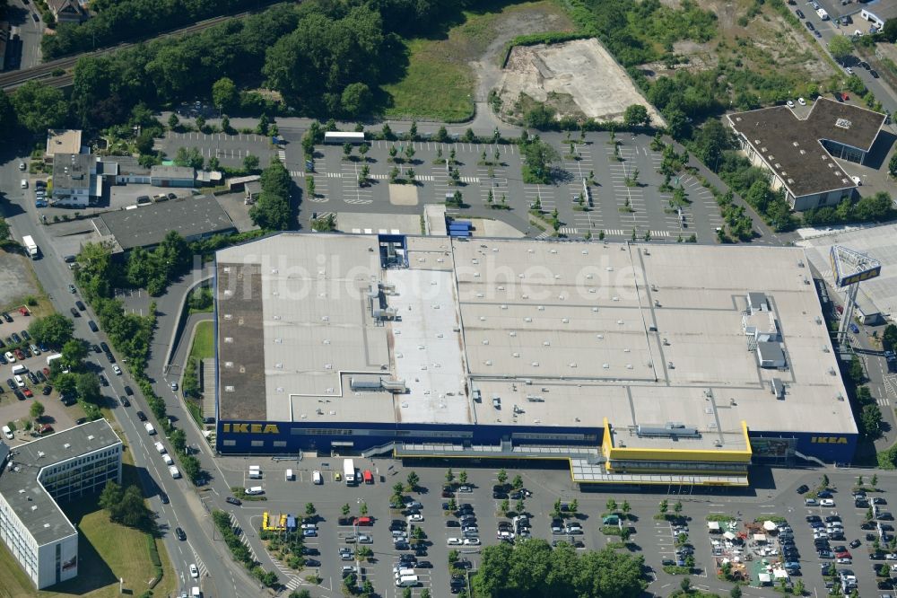 Dortmund von oben - Gebäude des Einkaufszentrum IKEA Einrichtungshaus und Möbelmarktes in Dortmund im Bundesland Nordrhein-Westfalen