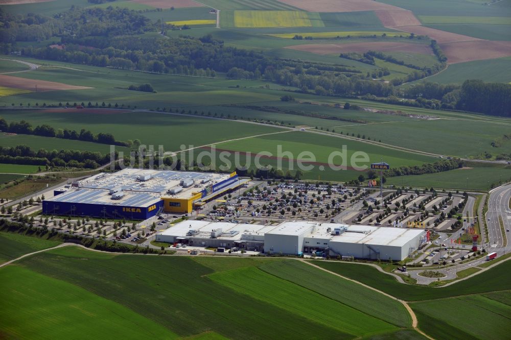 Würzburg von oben - Gebäude des Einkaufszentrum IKEA Einrichtungshaus Würzburg im Bundesland Bayern