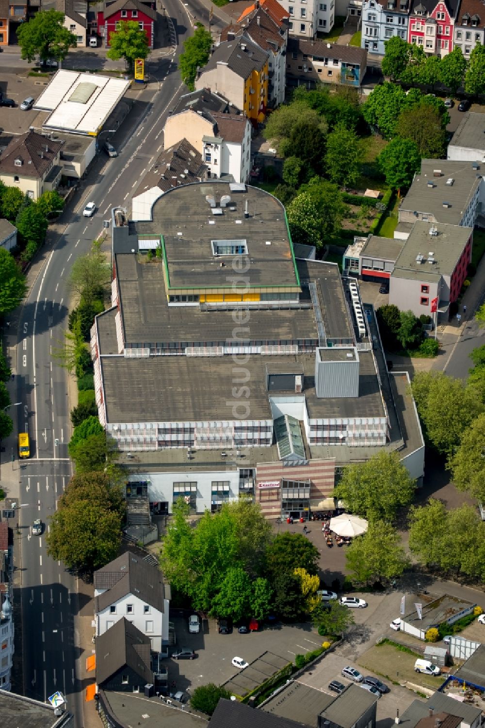 Gevelsberg von oben - Gebäude des Einkaufszentrum Kaufland Wittener Straße und Vendomer Platz in Gevelsberg im Bundesland Nordrhein-Westfalen