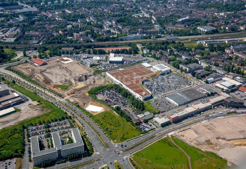 Luftbild Essen - Gebäude des Einkaufszentrum Kronenberg Center Essen an der Haedenkampstraße in Essen im Bundesland Nordrhein-Westfalen