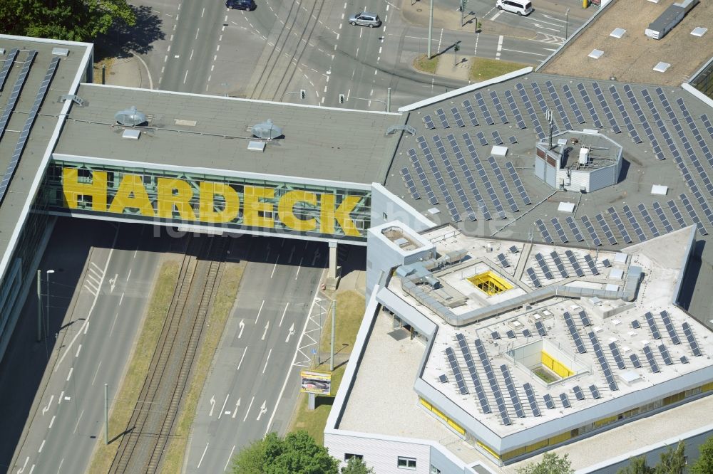 Bochum von oben - Gebäude des Einkaufszentrum - Möbelhaus und Einrichtungshaus Hardeck Möbel GmbH & Co. KG in Bochum im Bundesland Nordrhein-Westfalen