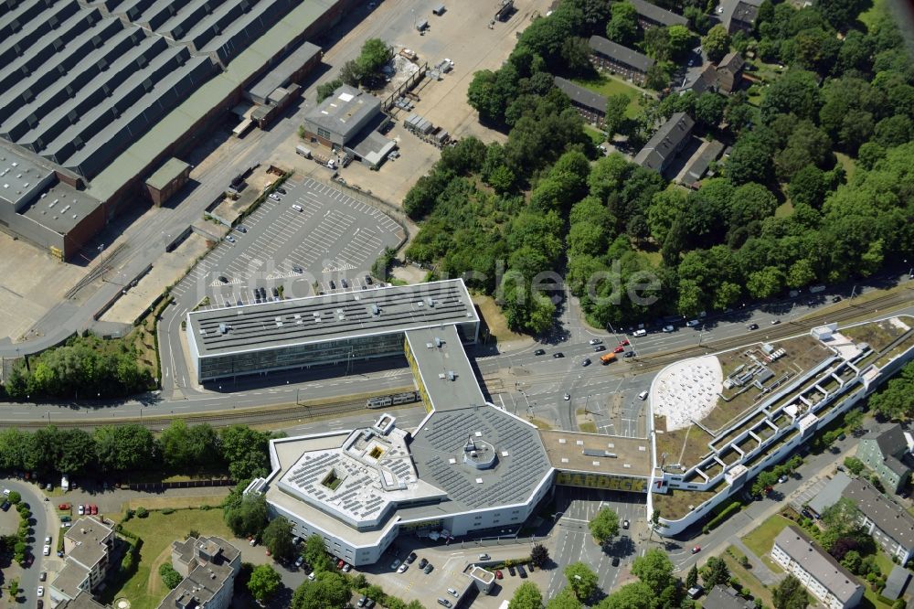 Bochum von oben - Gebäude des Einkaufszentrum - Möbelhaus und Einrichtungshaus Hardeck Möbel GmbH & Co. KG in Bochum im Bundesland Nordrhein-Westfalen