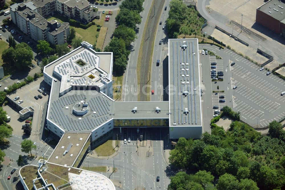 Bochum von oben - Gebäude des Einkaufszentrum - Möbelhaus und Einrichtungshaus Hardeck Möbel GmbH & Co. KG in Bochum im Bundesland Nordrhein-Westfalen