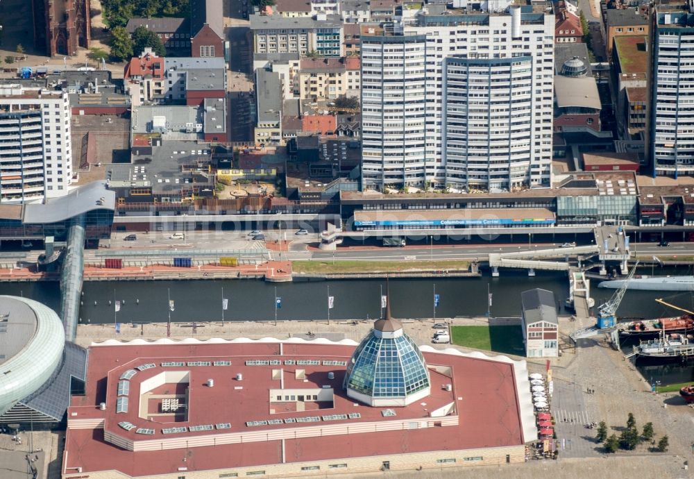 Luftaufnahme Bremerhaven - Gebäude des Einkaufszentrum Mediterraneum in Bremerhaven im Bundesland Bremen, Deutschland