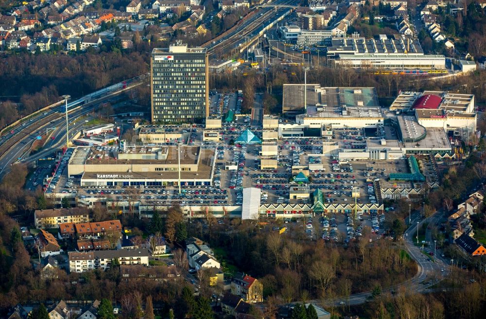 Luftaufnahme Mülheim an der Ruhr - Gebäude des Einkaufszentrum RRZ Rhein-Ruhr Zentrum am Humboldtring in Mülheim an der Ruhr im Bundesland Nordrhein-Westfalen