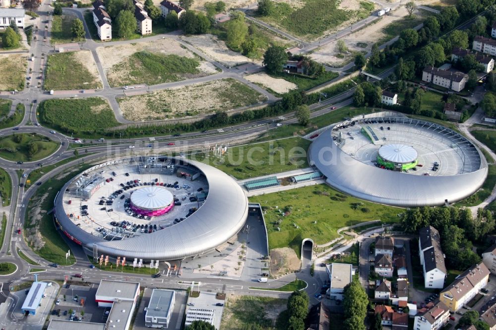 Baden-Baden aus der Vogelperspektive: Gebäude des Einkaufszentrum Shopping Cite in Baden-Baden im Bundesland Baden-Württemberg