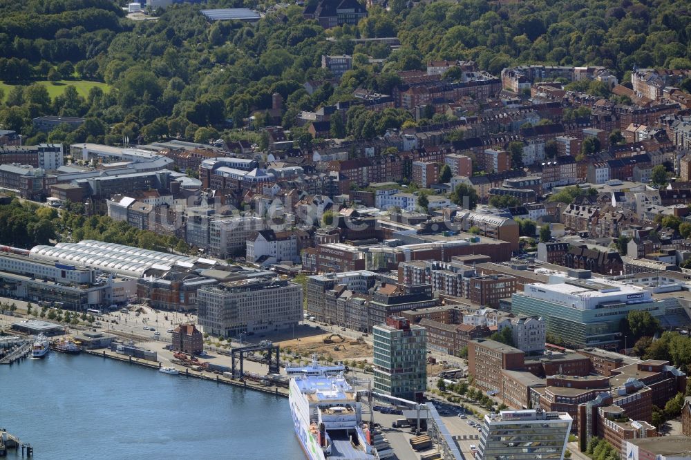 Kiel von oben - Gebäude des Einkaufszentrum Sophienhof der ECE in Kiel im Bundesland Schleswig-Holstein