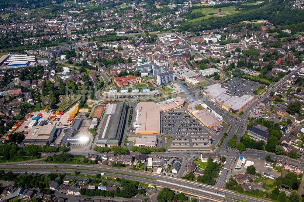 Luftaufnahme Oberhausen - Gebäude des Einkaufszentrum Sterkrader Tor in Oberhausen im Bundesland Nordrhein-Westfalen