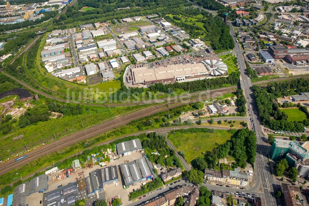 Luftbild Oberhausen - Gebäude des Einkaufszentrums CentrO Oberhausen und Freizeitzentrum in Oberhausen, Nordrhein-Westfalen