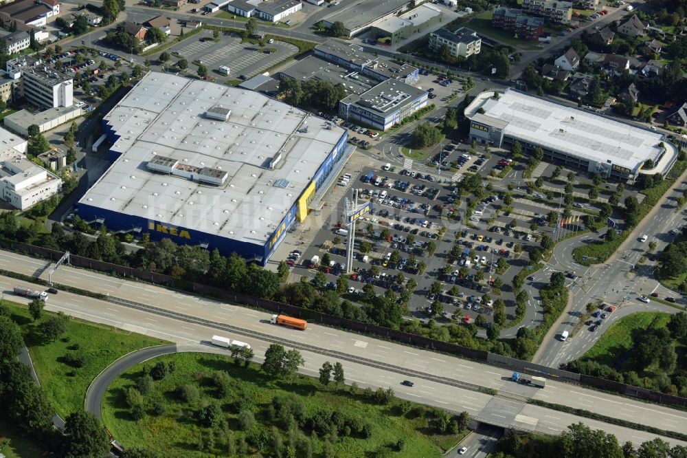 Luftaufnahme Burgwedel - Gebäude des Einrichtungshaus - Möbelmarkt des IKEA Einrichtungshaus Hannover-Großburgwedel in Burgwedel im Bundesland Niedersachsen