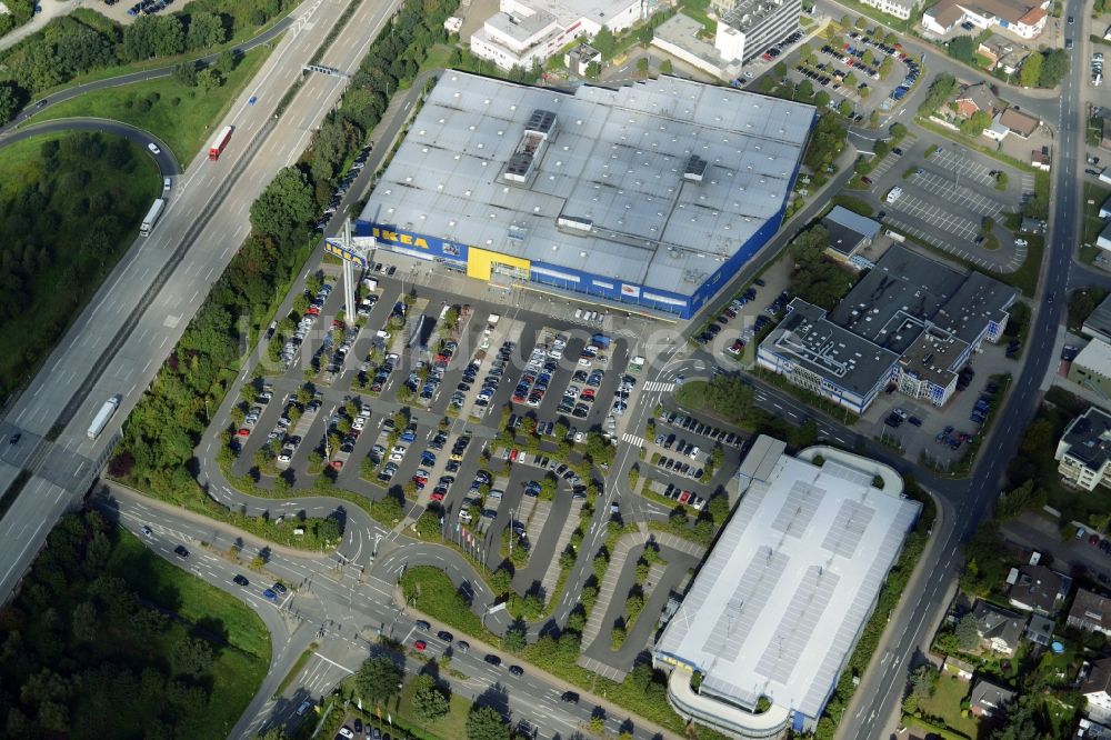 Luftaufnahme Burgwedel - Gebäude des Einrichtungshaus - Möbelmarkt des IKEA Einrichtungshaus Hannover-Großburgwedel in Burgwedel im Bundesland Niedersachsen