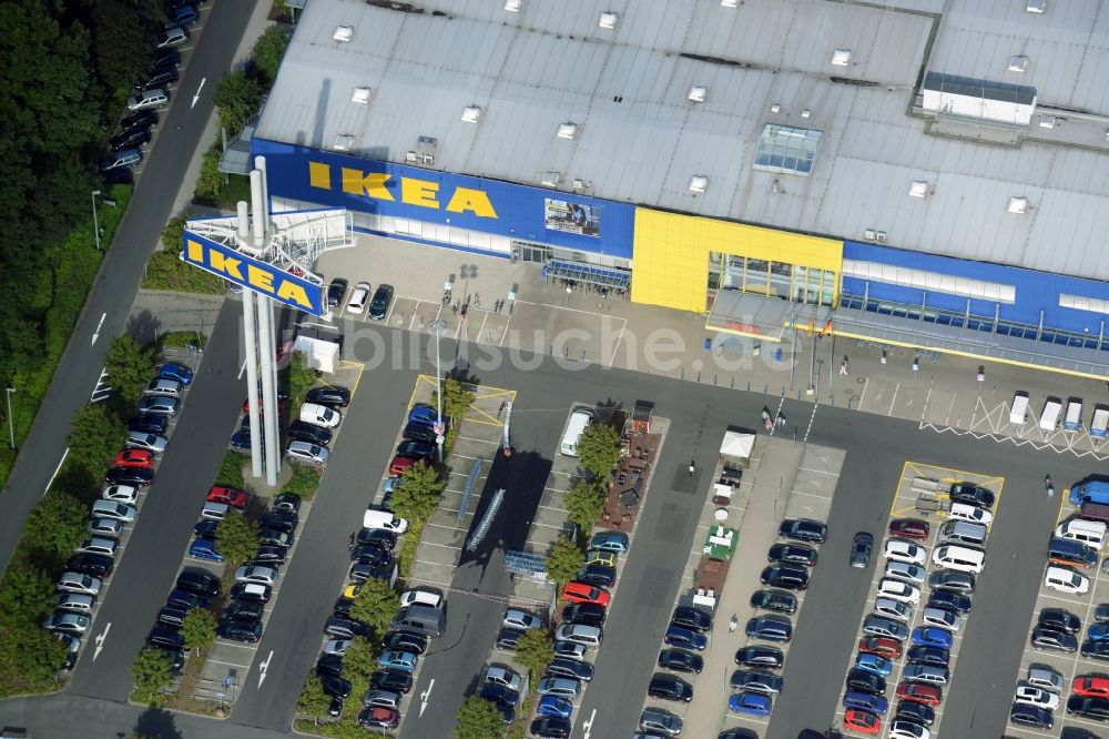 Luftaufnahme Burgwedel - Gebäude des Einrichtungshaus - Möbelmarkt des IKEA Einrichtungshaus Hannover-Großburgwedel in Burgwedel im Bundesland Niedersachsen