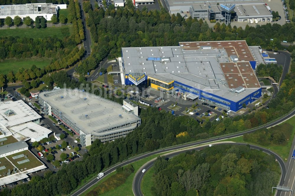 Luftbild Kassel - Gebäude des Einrichtungshaus - Möbelmarkt der IKEA Einrichtungshaus an der Heinrich-Hertz-Straße in Kassel im Bundesland Hessen