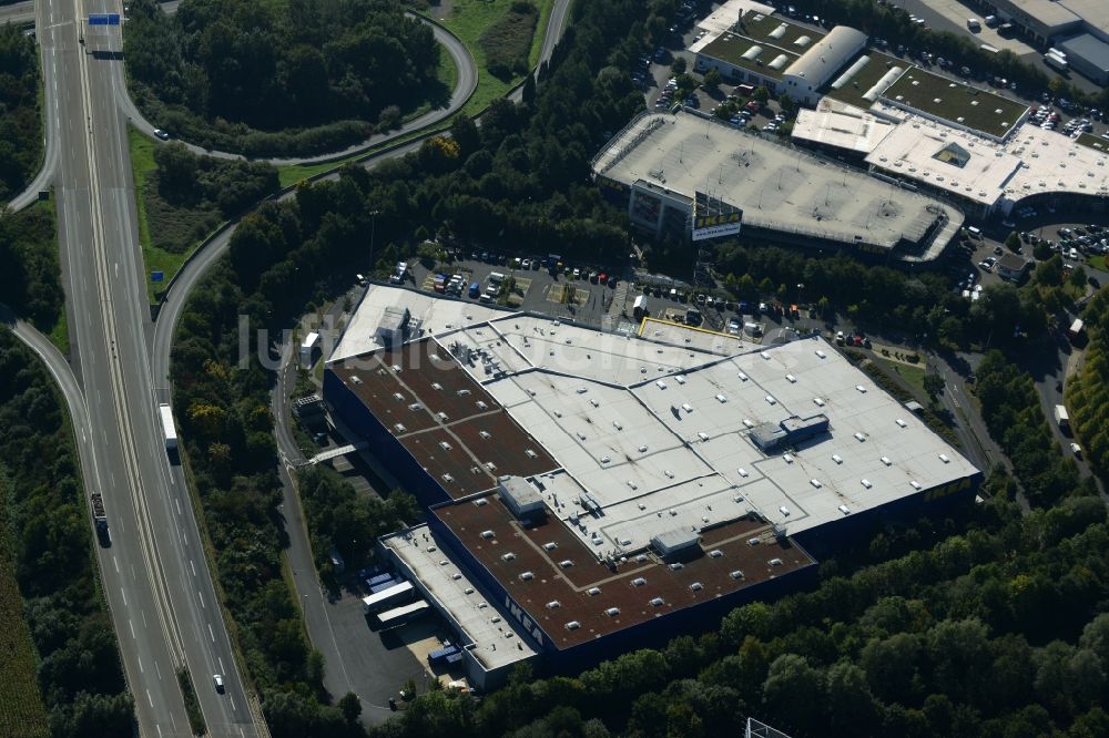 Luftbild Kassel - Gebäude des Einrichtungshaus - Möbelmarkt der IKEA Einrichtungshaus an der Heinrich-Hertz-Straße in Kassel im Bundesland Hessen