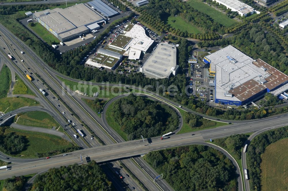 Luftbild Kassel - Gebäude des Einrichtungshaus - Möbelmarkt der IKEA Einrichtungshaus an der Heinrich-Hertz-Straße in Kassel im Bundesland Hessen