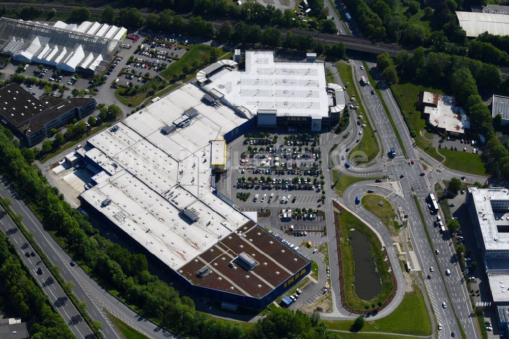 Bielefeld von oben - Gebäude des Einrichtungshaus - Möbelmarkt der IKEA furniture and interior Bielefeld am Südring im Ortsteil Brackwede in Bielefeld im Bundesland Nordrhein-Westfalen, Deutschland