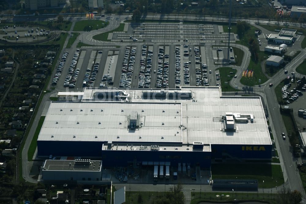 Magdeburg von oben - Gebäude des Einrichtungshaus - Möbelmarkt der IKEA Magdeburg an der Ebendorfer Chaussee im Ortsteil Kannenstieg in Magdeburg im Bundesland Sachsen-Anhalt, Deutschland