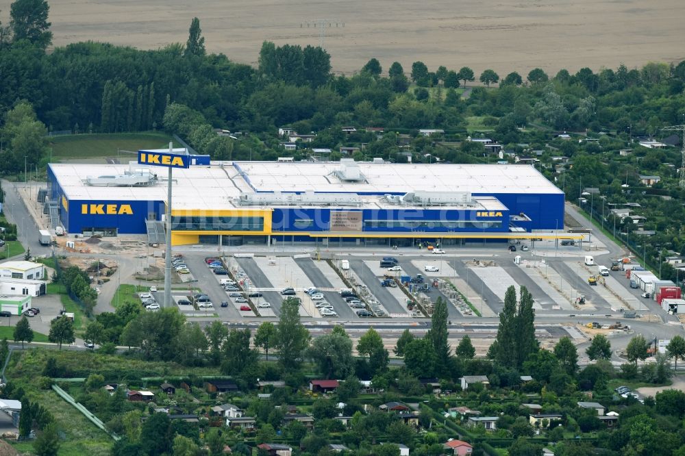 Magdeburg von oben - Gebäude des Einrichtungshaus - Möbelmarkt der IKEA Magdeburg an der Ebendorfer Chaussee im Ortsteil Kannenstieg in Magdeburg im Bundesland Sachsen-Anhalt, Deutschland