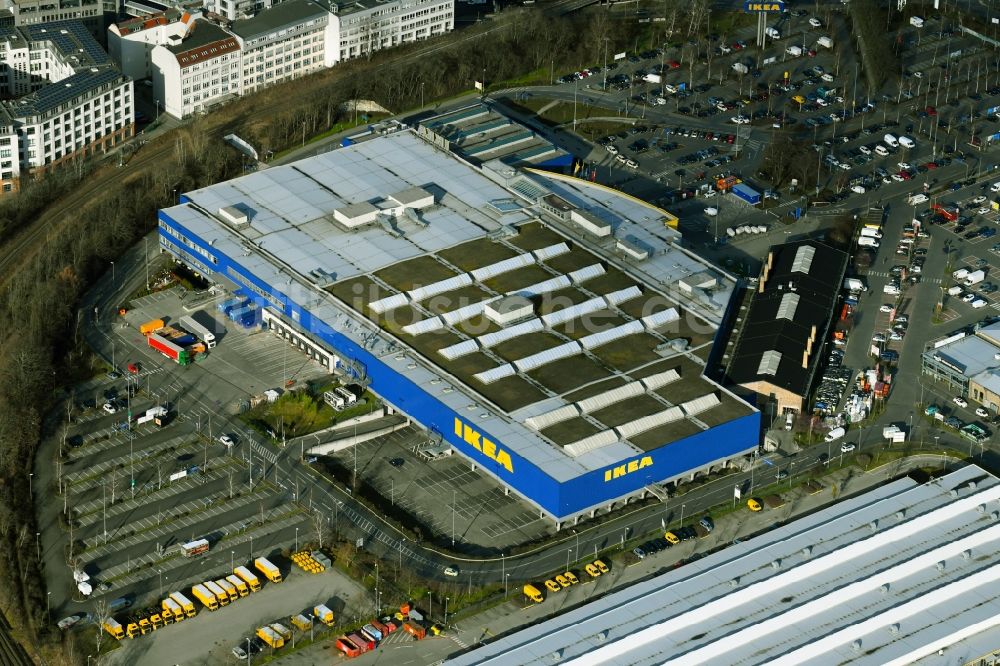 Berlin aus der Vogelperspektive: Gebäude des Einrichtungshaus - Möbelmarkt der IKEA Möbel & Einrichtungshaus Berlin-Tempelhof in Berlin, Deutschland