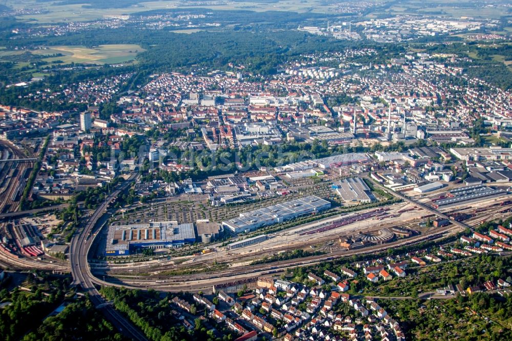 Luftbild Ulm - Gebäude des Einrichtungshaus - Möbelmarkt IKEA Möbel & Einrichtungshaus Ulm am Güterbahnhof in Ulm im Bundesland Baden-Württemberg, Deutschland