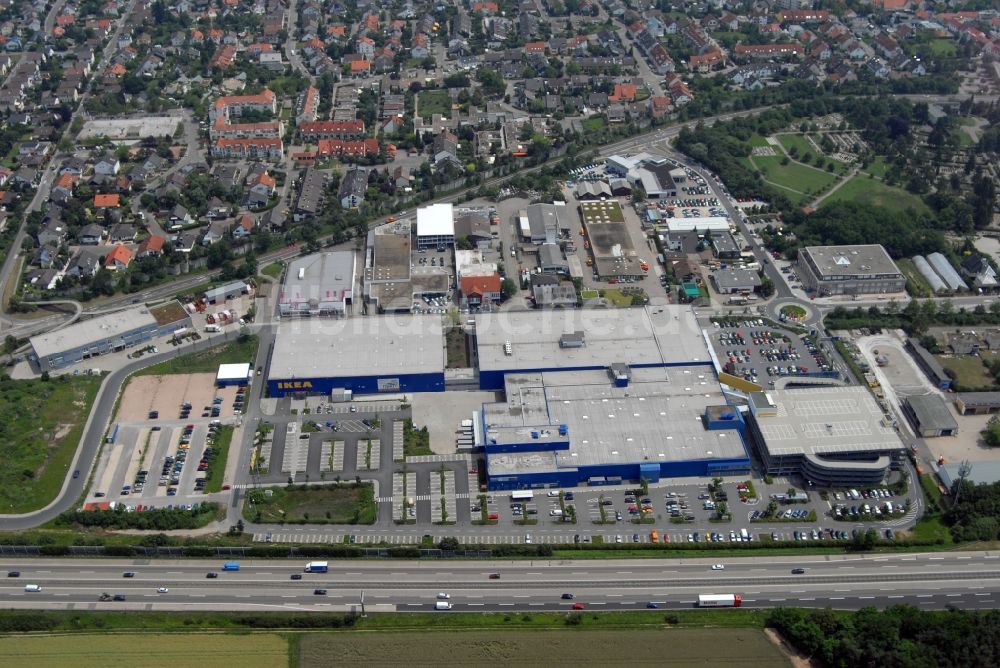 Walldorf aus der Vogelperspektive: Gebäude des Einrichtungshaus - Möbelmarkt IKEA in Walldorf im Bundesland Baden-Württemberg, Deutschland