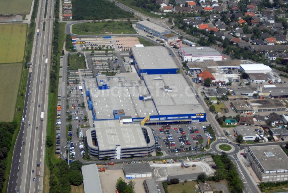 Walldorf aus der Vogelperspektive: Gebäude des Einrichtungshaus - Möbelmarkt IKEA in Walldorf im Bundesland Baden-Württemberg, Deutschland