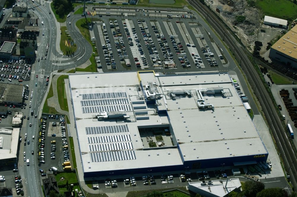 Wetzlar aus der Vogelperspektive: Gebäude des Einrichtungshaus - Möbelmarkt der IKEA Wetzlar an der Hermannsteiner Straße in Wetzlar im Bundesland Hessen, Deutschland