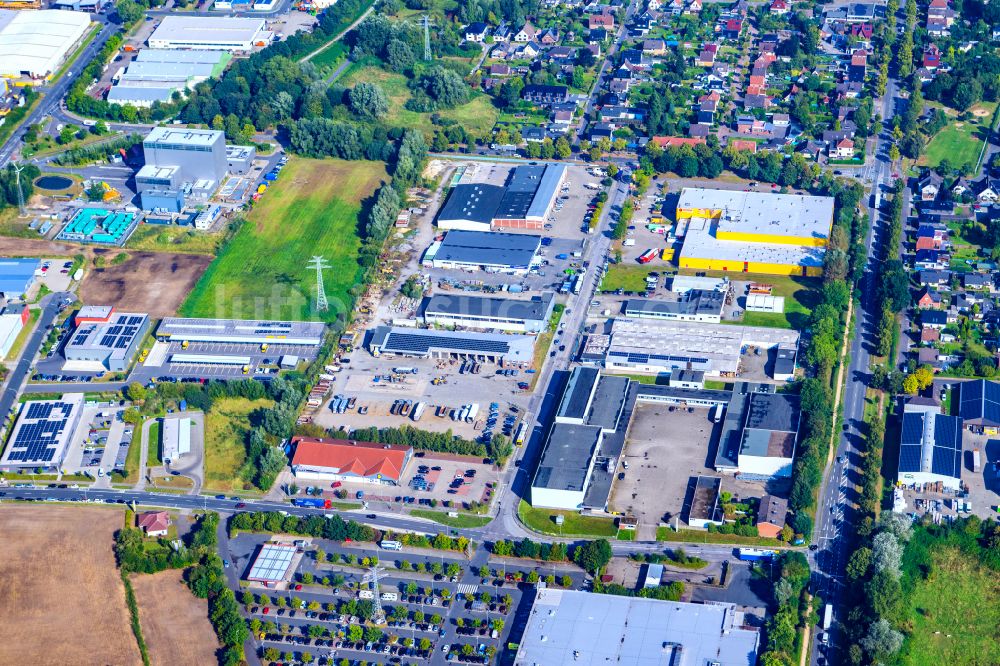 Bremerhaven von oben - Gebäude des Einrichtungshaus - Möbelmarkt POCO in Bremerhaven im Bundesland Bremen, Deutschland