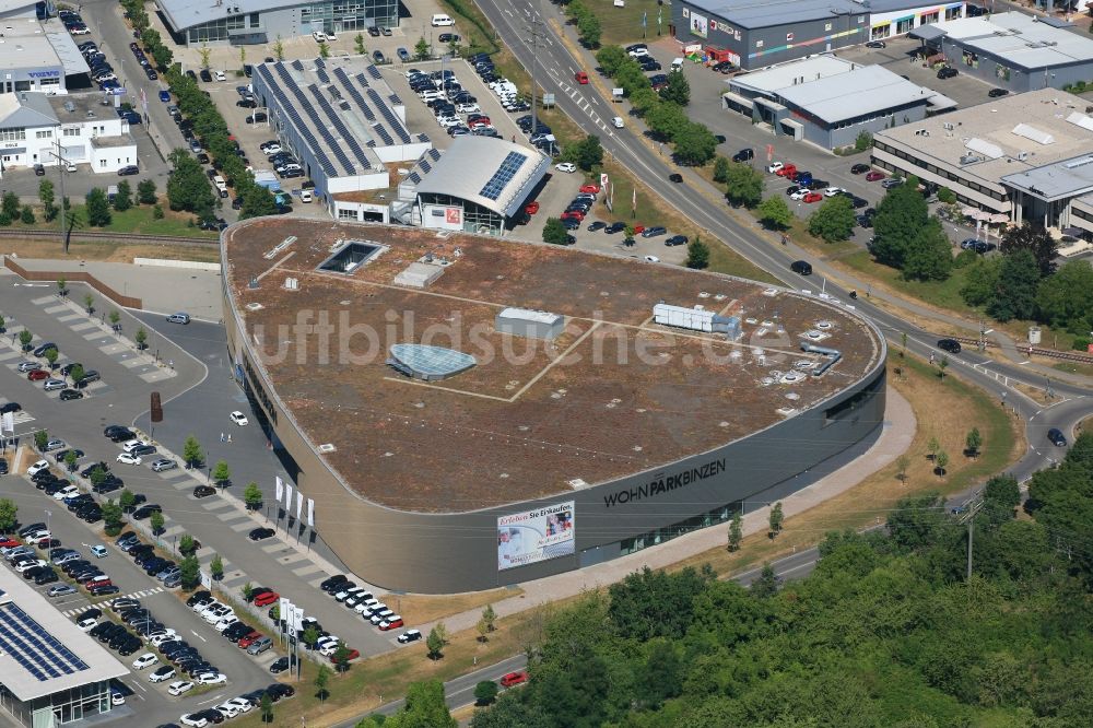 Luftaufnahme Binzen - Gebäude des Einrichtungshaus - Möbelmarkt der Wohnpark Binzen im Bundesland Baden-Württemberg, Deutschland