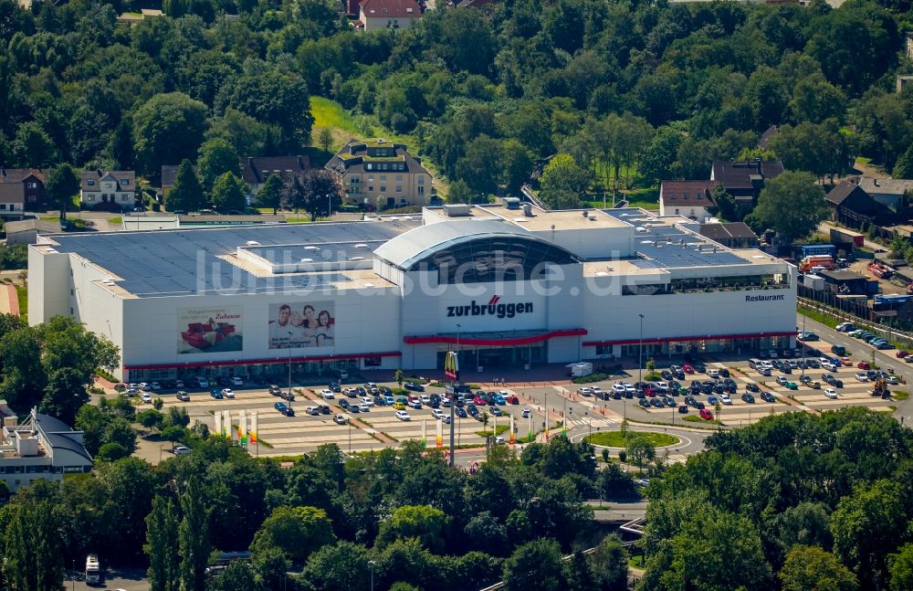 Herne aus der Vogelperspektive: Gebäude des Einrichtungshaus - Möbelmarkt der Zurbrüggen Wohn-Zentrum GmbH & Co. KG in Herne im Bundesland Nordrhein-Westfalen