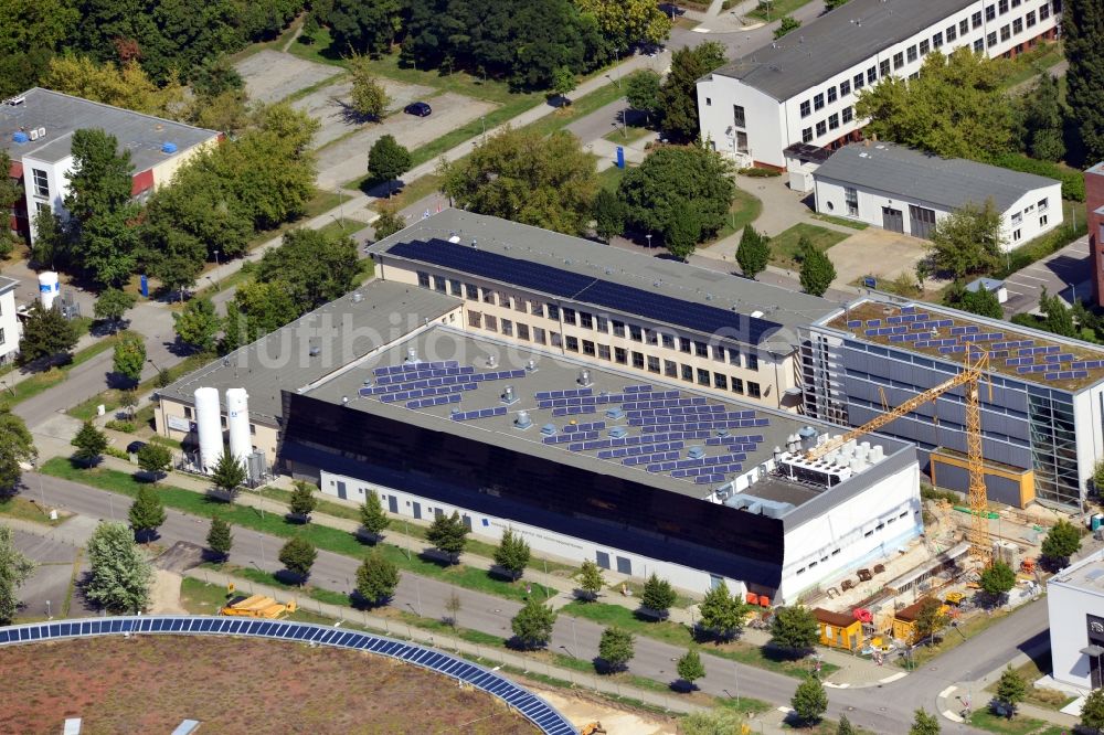 Berlin aus der Vogelperspektive: Gebäude des Ferdinand-Braun-Institutes in Berlin Adlershof