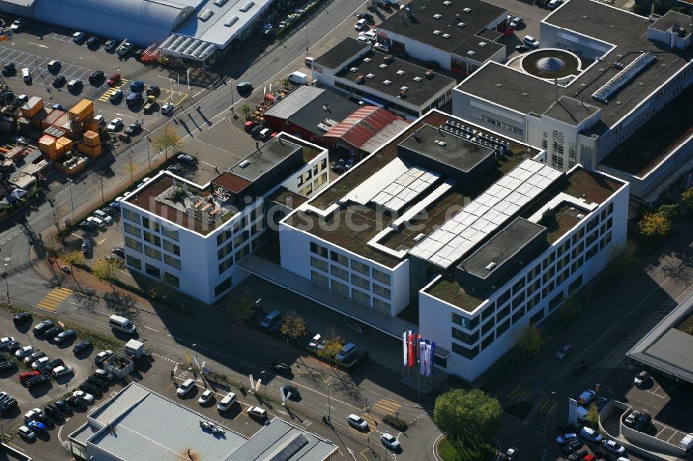 Reinach von oben - Gebäude und Firmengelände der Endress + Hauser Holding in Reinach in Basel-Landschaft, Schweiz