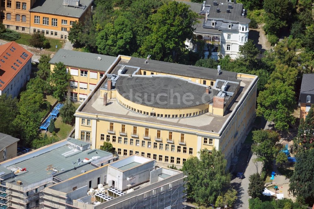 Luftaufnahme Jena - Gebäude der Friedrich-Schiller-Universität in Jena im Bundesland Thüringen