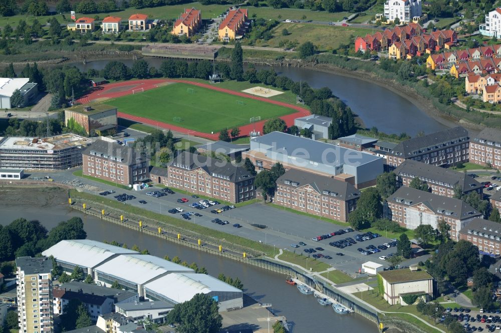 Bremerhaven von oben - Gebäude und Gelände der Marineoperationsschule in Bremerhaven im Bundesland Bremen