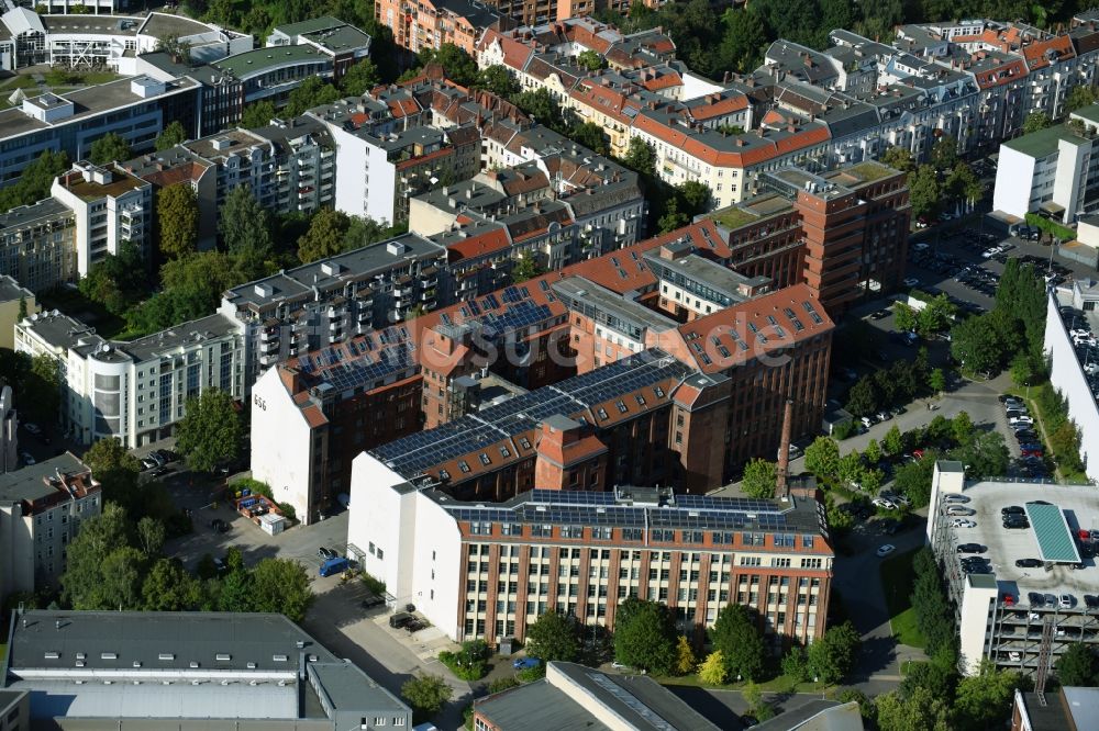 Luftaufnahme Berlin - Gebäude des GSG-Gewerbehof Helmholtzstraße in Berlin, Deutschland