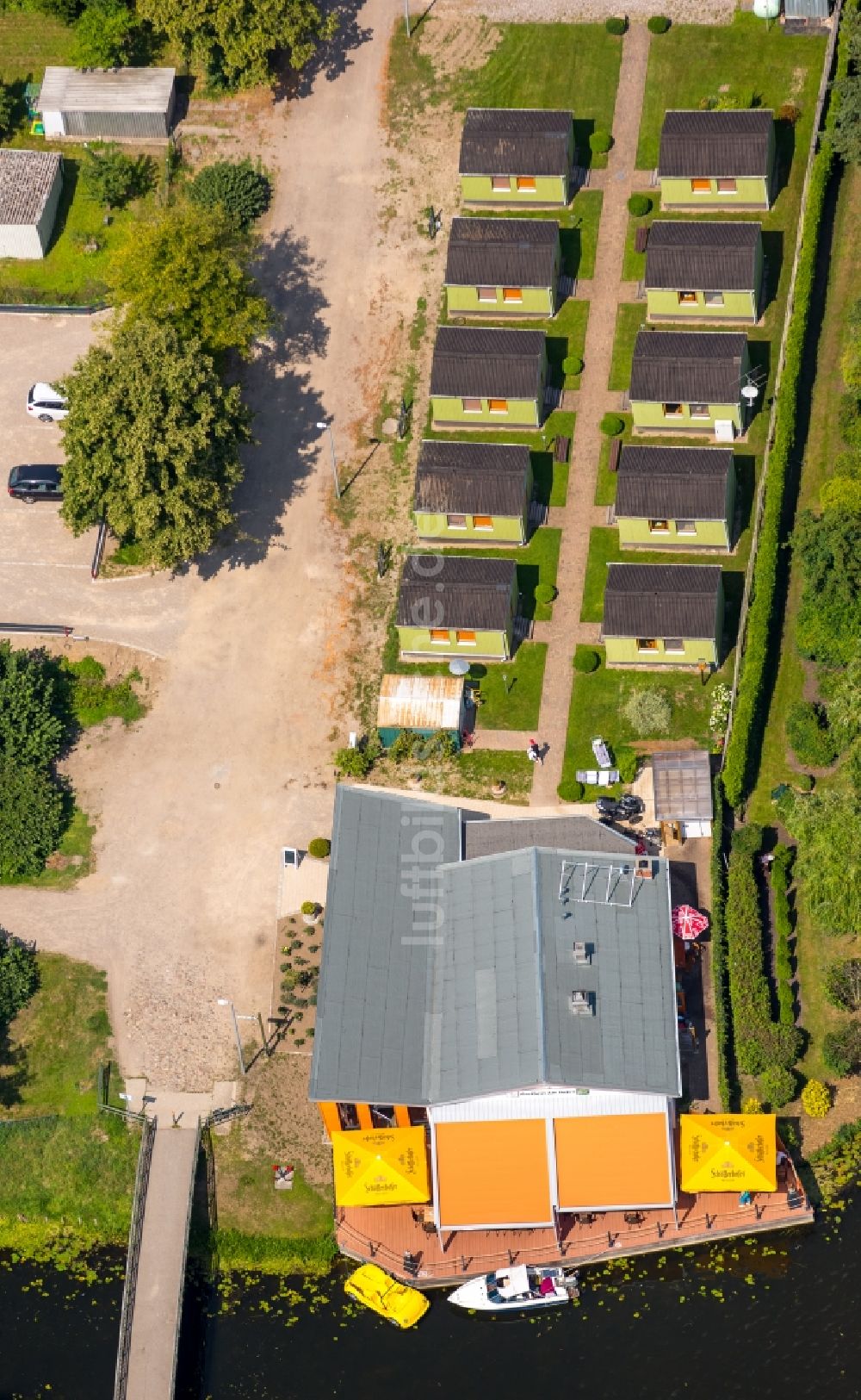 Luftbild Neukalen - Gebäude der Herberge Am Hafen in Neukalen im Bundesland Mecklenburg-Vorpommern