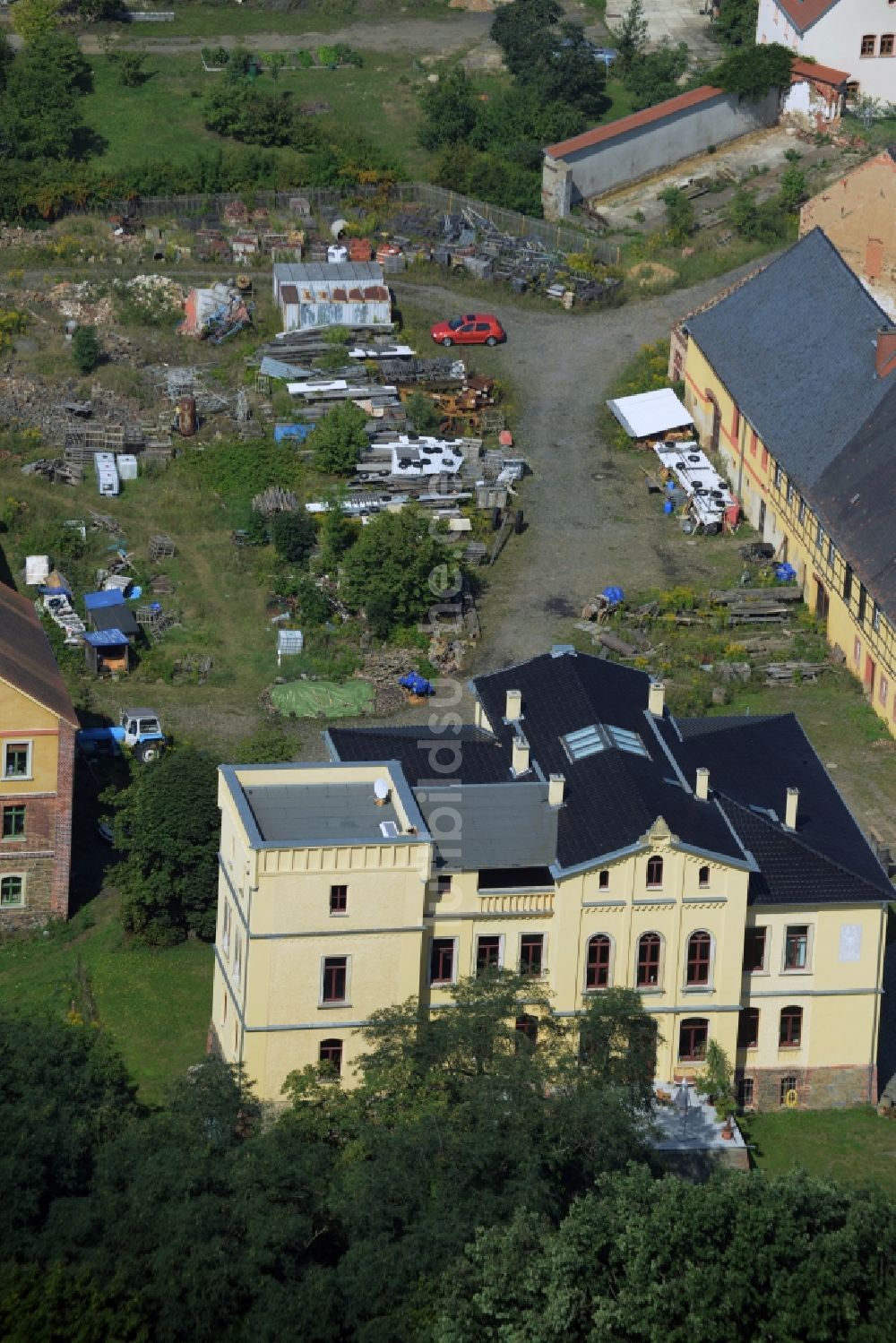 Luftbild Altenhain - Gebäude und Hof des Schloß Schloss Altenhain in Altenhain im Bundesland Sachsen