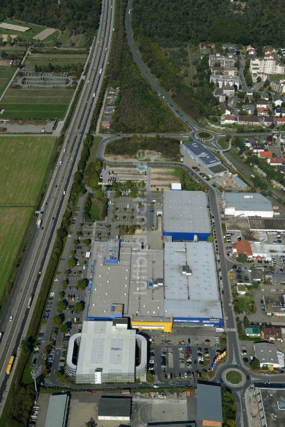 Luftaufnahme Walldorf - Gebäude des IKEA Einrichtungshaus in Walldorf im Bundesland Baden-Württemberg