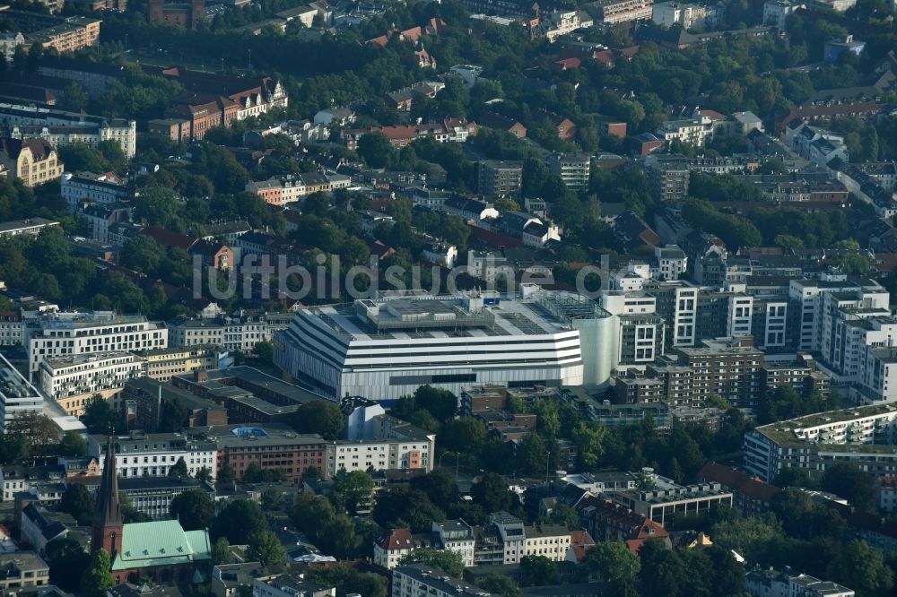 Luftaufnahme Hamburg - Gebäude des IKEA Möbel & Einrichtungshauses Hamburg-Altona an der Großen Bergstraße in Hamburg