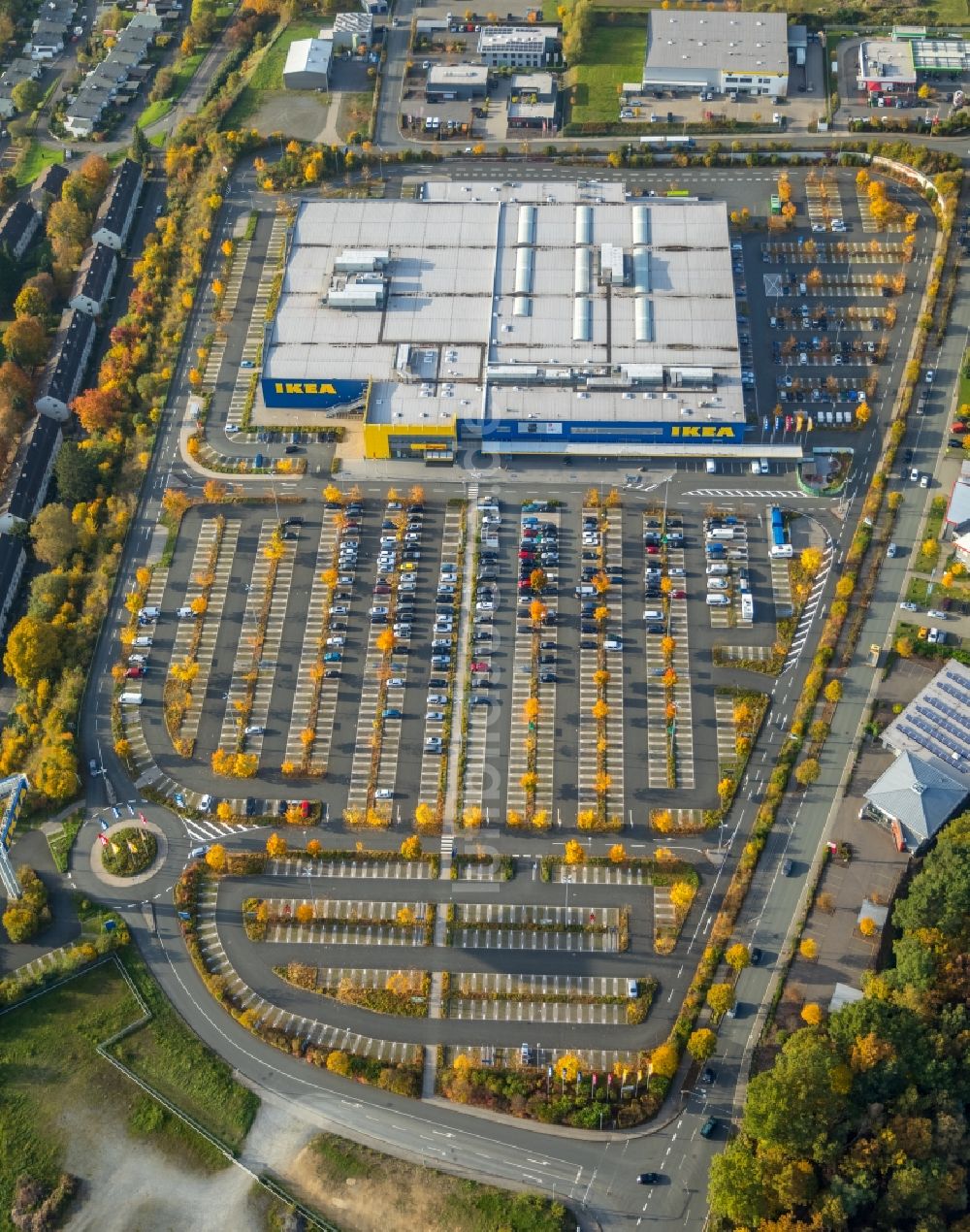 Siegen von oben - Gebäude des IKEA -Möbelhaus in Siegen im Bundesland Nordrhein-Westfalen