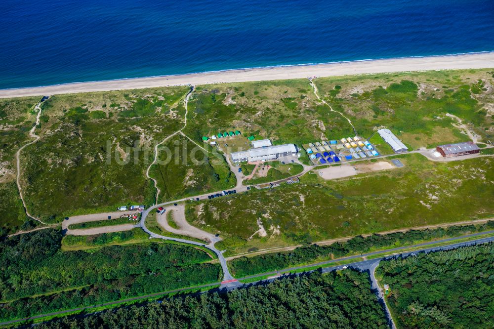 Sylt aus der Vogelperspektive: Gebäude der Jugendherberge Westerland DJH Jugendherberge Dikjen Deel in Sylt im Bundesland Schleswig-Holstein, Deutschland