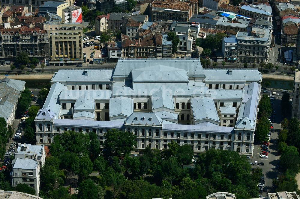 Bukarest von oben - Gebäude des Justizpalast Curtea De Apel Bucuresti im Stadtzentrum der Hauptstadt Bukarest in Rumänien