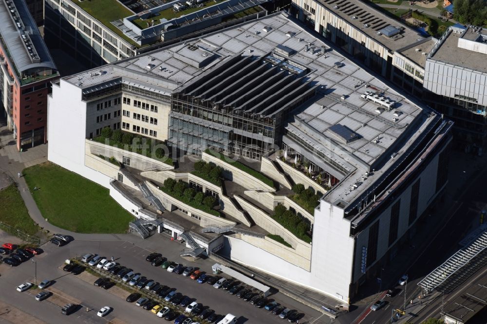 Luftaufnahme Dresden - Gebäude des Kaufhauses Karstadt Dresden in Dresden im Bundesland Sachsen